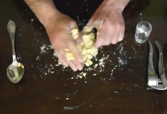 Jak zrobić ciasto na ryby z chleba - prosta receptura na skuteczną przynętę