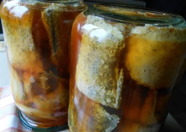 Ile rybki wytrzymają w słoiku? Poznaj zaskakujące fakty o ich zdrowiu